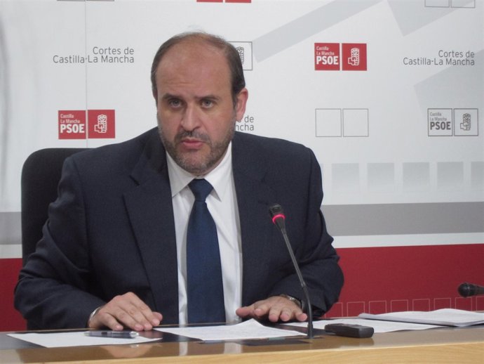 Guijarro En Rueda De Prensa