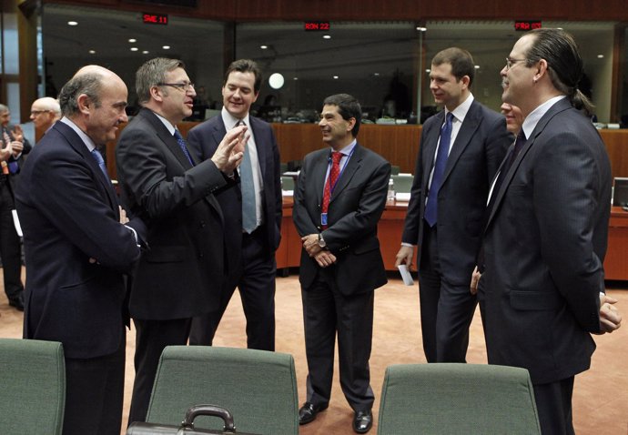 Luis De Guindos En Una Reunión Del Ecofin