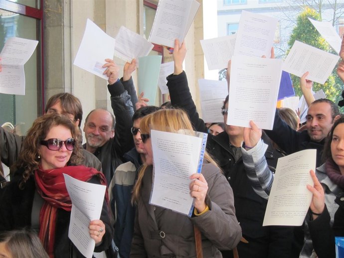 Afectados Por El Ticket Del Autónomo Presentan Recurso De Reposición