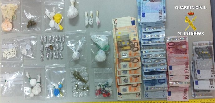 Droga Y Dinero Incautado En La Operación