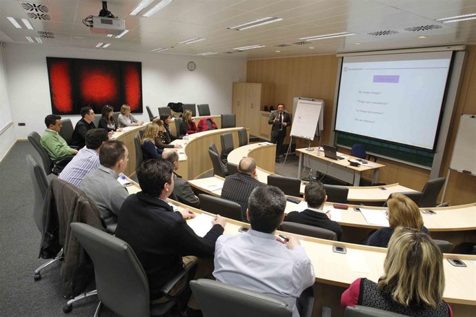 Escuela De Negocios En Cuarte 