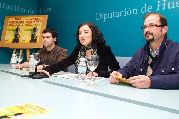 La Diputada De Cultura, Elena Tobar, Presenta El Concierto De Copla. 