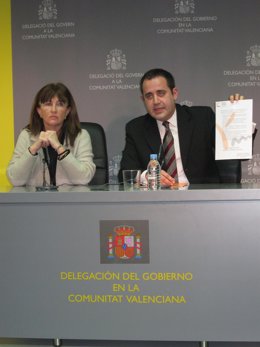 Cristina Moreno Y Jorge Alarte Comparecen Tras Reunirse Con Sánchez De León.