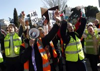 Afectados de Spanair piden el embargo de bienes de los miembros del consejo