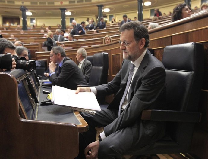 Mariano Rajoy, En Su Escaño Del Banco Azul Del Hemiciclo
