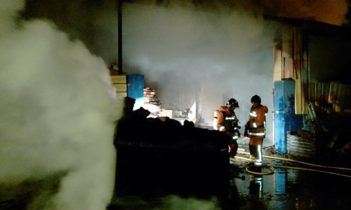 Incendio De Nave De Colmenas