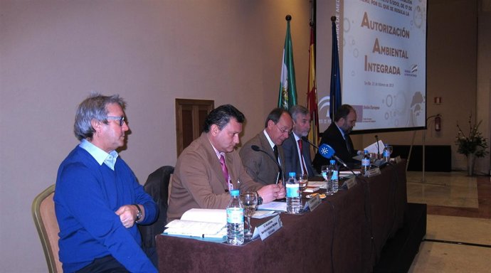 Díaz Trillo Participa En Una Jornada Sobre La Autorización Ambiental Integrada