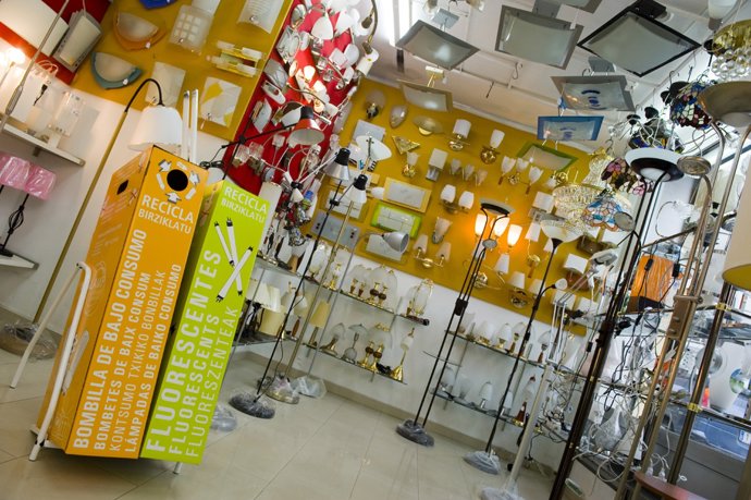 Subida de la luz. Lámparas.