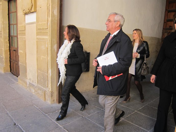 Mar Moreno Llega Al Acto En Baeza (Jaén)