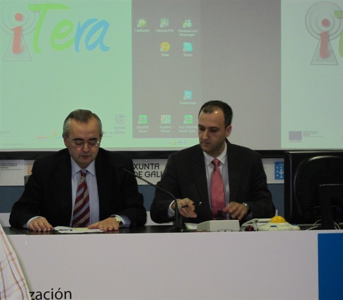 Alfonso Cabaleiro Y José Ángel Abeal En La Presentación De Itera
