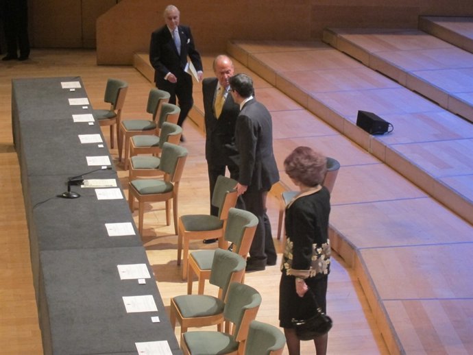 Los Reyes Llegan A La Entrega De Despachos Judiciales En Barcelona