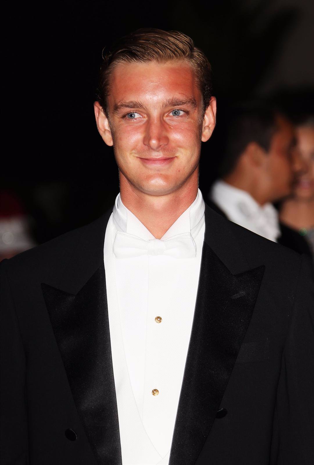 Pierre Casiraghi, Muy Sonriente 