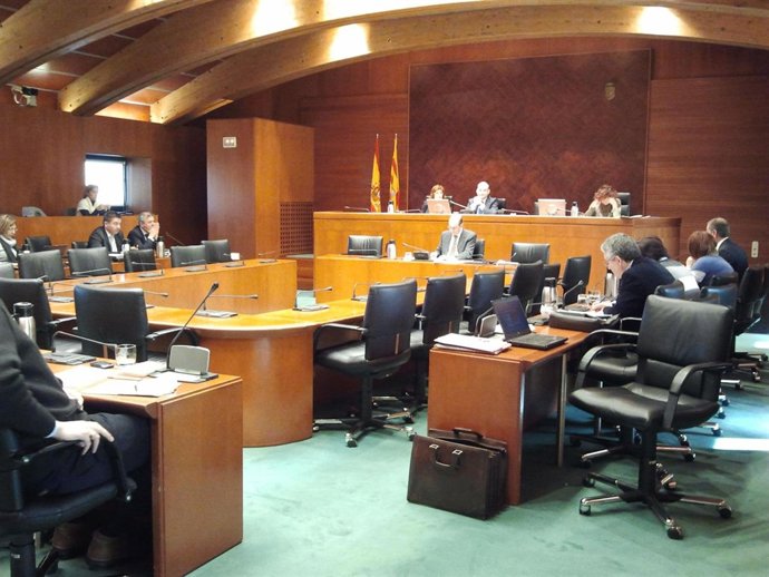 Comisión De Obras Públicas En Las Cortes De Aragón         