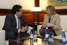 Carmen Pobo Y Javier Moliner En Su Reunión Este Miércoles