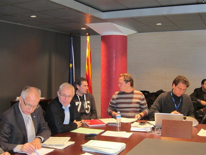 Firma Del Acuerdo Entre Los Trabajadores De Spanair Y Govern