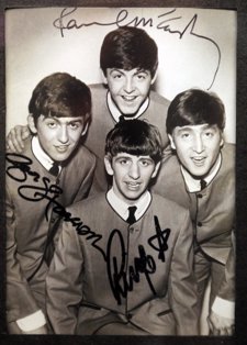 Foto Firmada Por Los Beatles