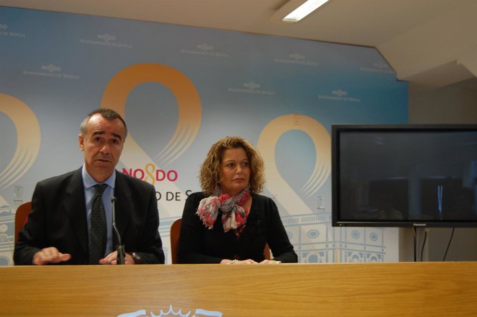 Muñoz Y Adela Castaño.