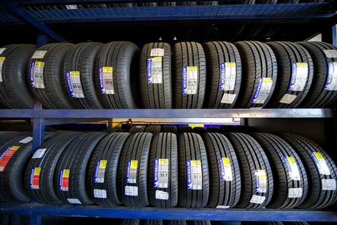Almacén De Neumáticos