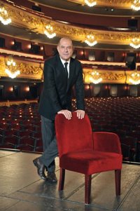 El director del Liceu cree que el prestigio del teatro "no ha sufrido en absoluto"