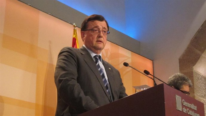 El Conseller F.X.Mena