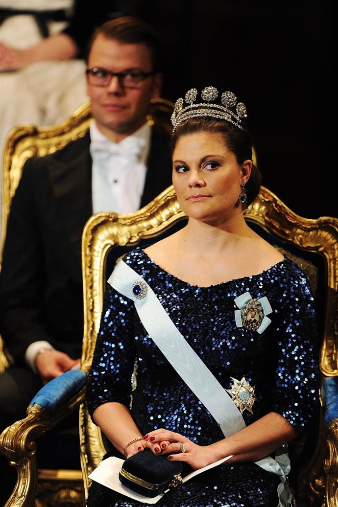 La Princesa Victoria De Suecia Da A Luz A Una Niña