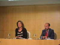 Botella no se pronuncia sobre la carrera con Barcelona en Eurovegas y pide mirarlo con "atención, prudencia y seriedad"