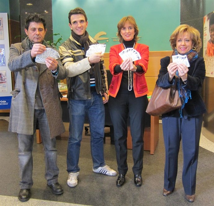 Los Magos Alcalá Y Cid Junto A Mayte Ciriza