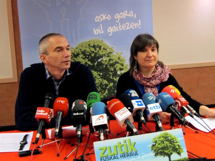 Joseba Permach Y Maribi Ugarteburu.