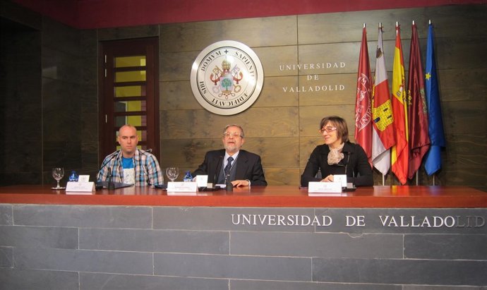 Firma Del Convenio Entre UVA Y Asamblea Ciclista