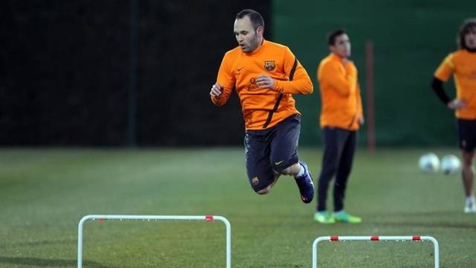 Andrés Iniesta En Un Entrenamiento Del FC Barcelona