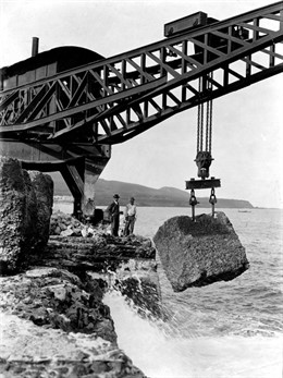 129 Años De La Colocación De La Primera Piedra En El Puerto De La Luz