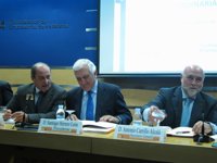 Herrero pide "regeneración social, política y económica" ante la "alerta roja" en Andalucía