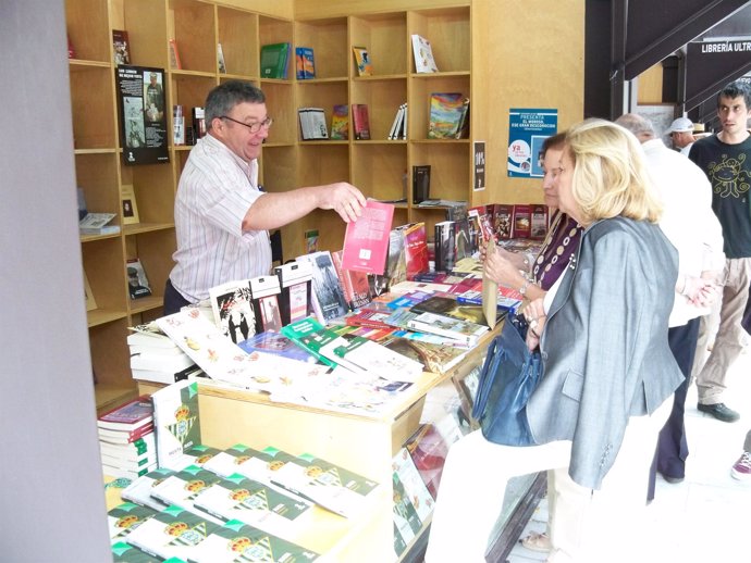 Feria Del Libro De Sevilla