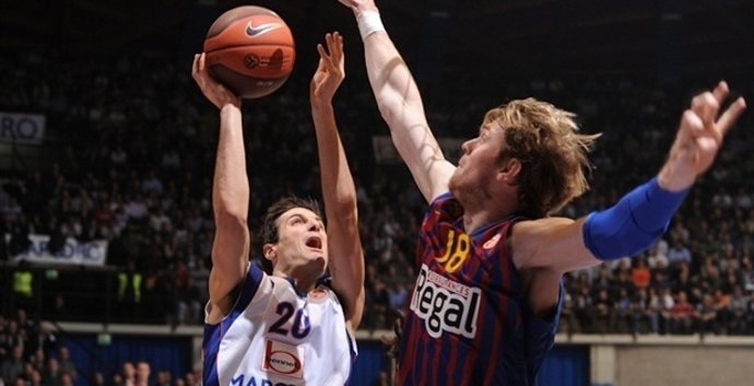 El Barça Regal Consigue Liderato Y Pase Al 'Play-Off' En Un Duro Partido