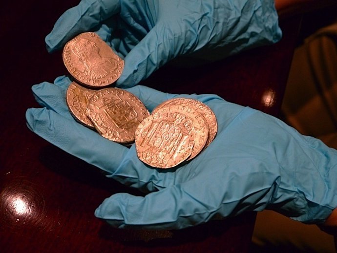 Monedas Del Tesoro Del Pecio 'Nuestra Señora De Las Mercedes'