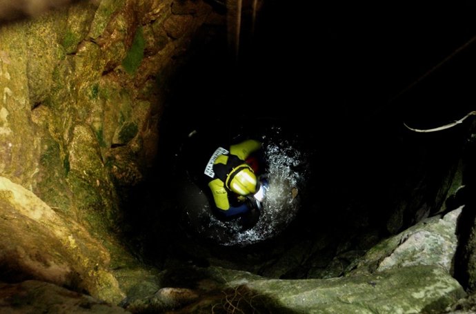 Bomberos Durante El Rescate 