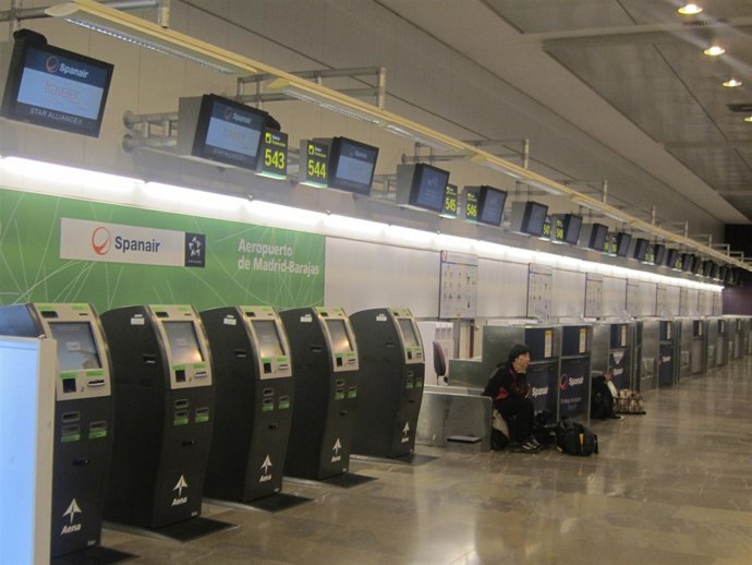 Imagen De Mostradores De Spanair