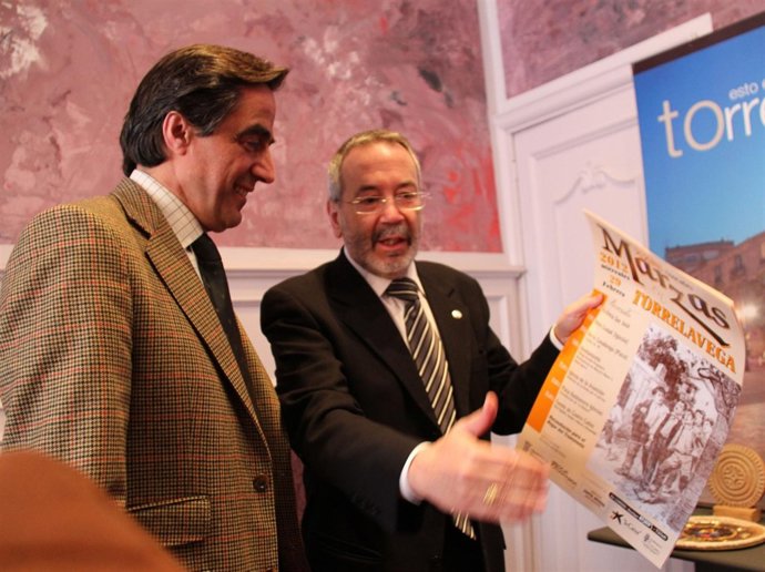 Calderón Y Crespo, En La Rueda De Prensa