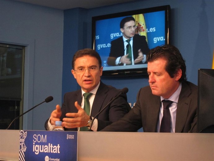 Castellano Informa De La Ley De Uniones De Hecho