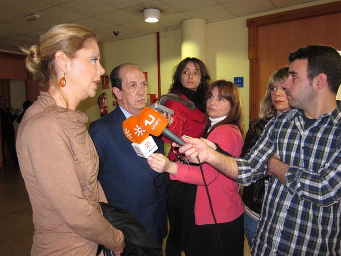 La Viceconsejera De Turismo, María Del Mar Alfaro, Junto A José Manuel Barranco.