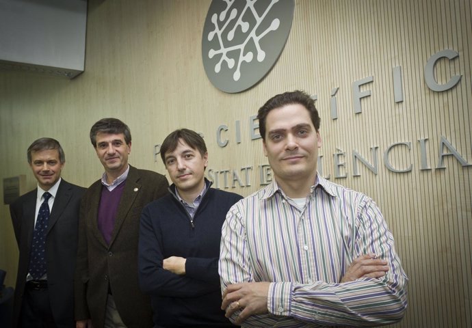 El Equipo Del Observatori Astronòmic De La Universitat De València