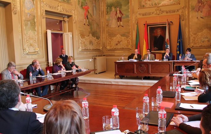 Pleno Del Ayuntamiento De Torrelavega