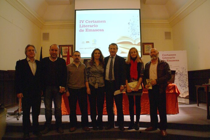 José Antonio Ramírez Y Debora Joan Garber, Premios Literarios                