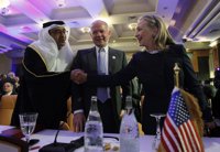 Clinton acusa a Al Assad de una "catástrofe humanitaria"