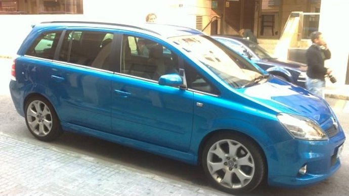 Vehículo De Urdangarin Tras Ser Limpiado En Un Lavadero