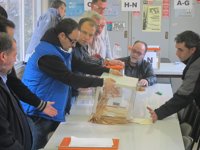 El 74,6% de los trabajadores de metro de TMB optan por desconvocar la huelga