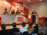 Iglesias (PSOE) cree que la reforma laboral ataca a trabajadores y sindicatos y anima a participar en las movilizaciones