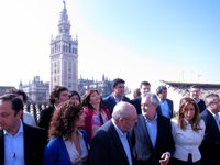 25M.-Griñán asegura que "irá a los debates sin ningún tipo de problema" y espera que se hable "sobre las propuestas"