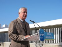 Un sondeo del PP le da la mayoría absoluta con 56-58 escaños