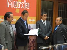 Cámara Y La Memoria De La Declarac De Interés Turístico Internacional Del Bando